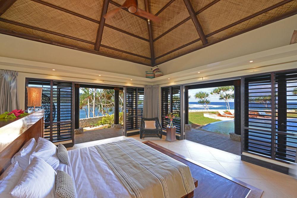 Wavi Island Hotel Naindi Bagian luar foto